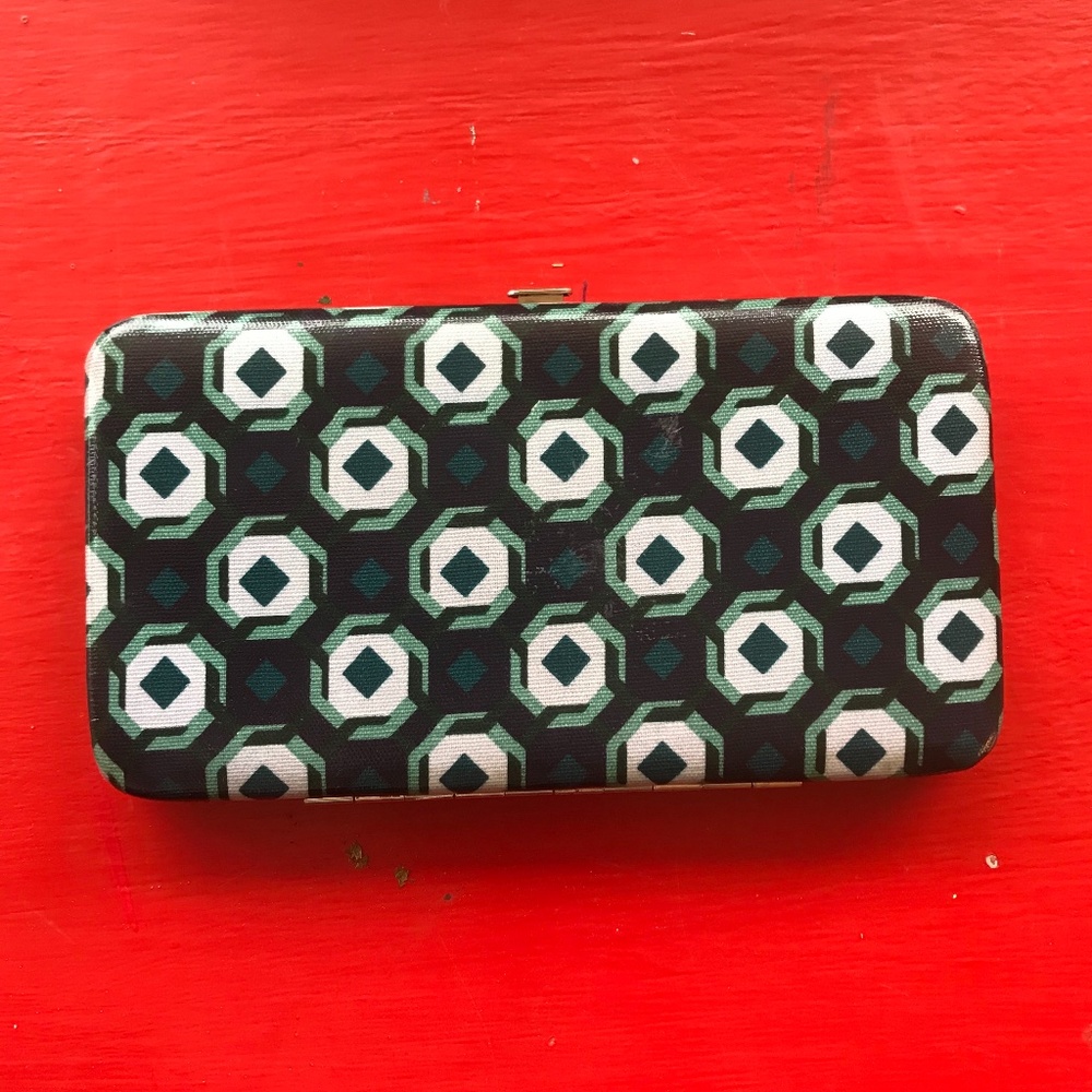 Adorable Sixties Print Snap and Fold Wallet
